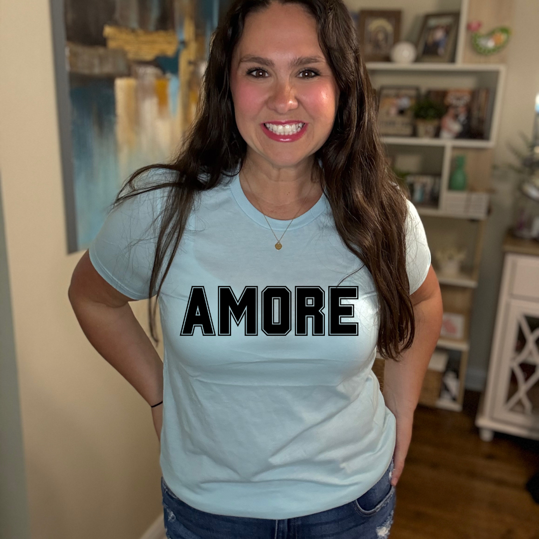 Amore Tee