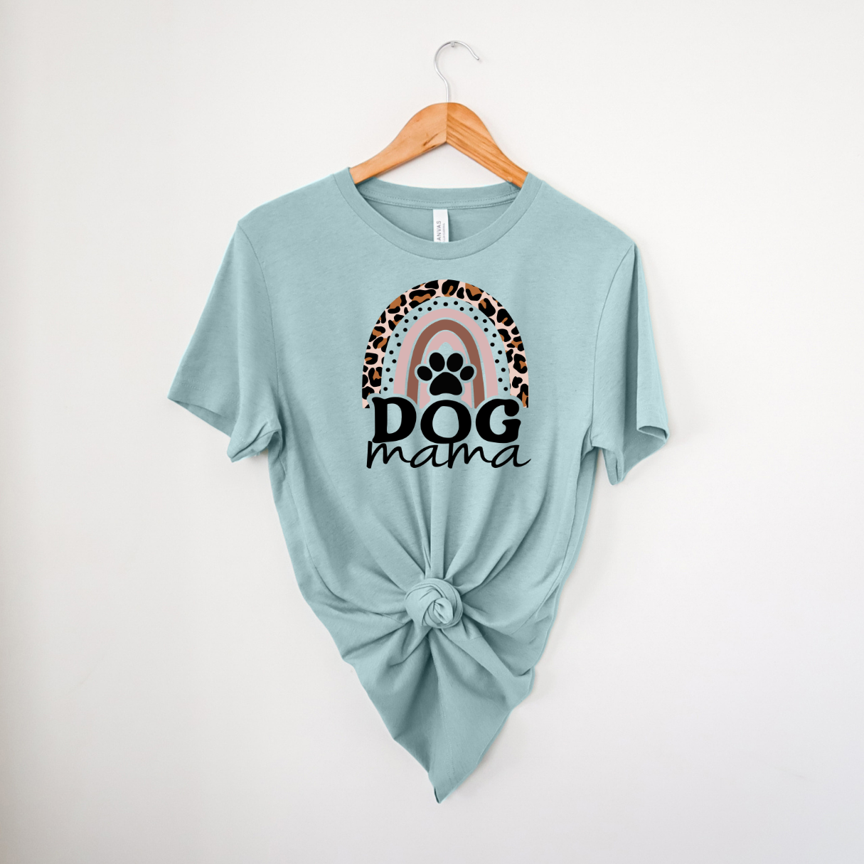 Leapard Dog Mom | T-Shirt MadreForte LLC