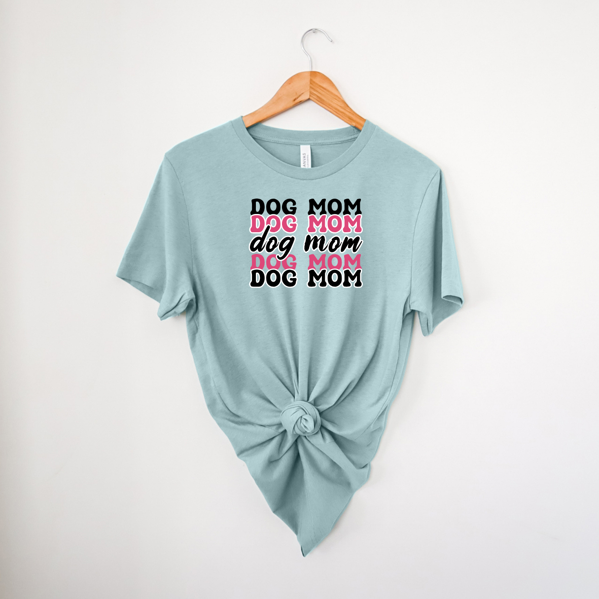 Dog Mom| T-Shirt MadreForte LLC