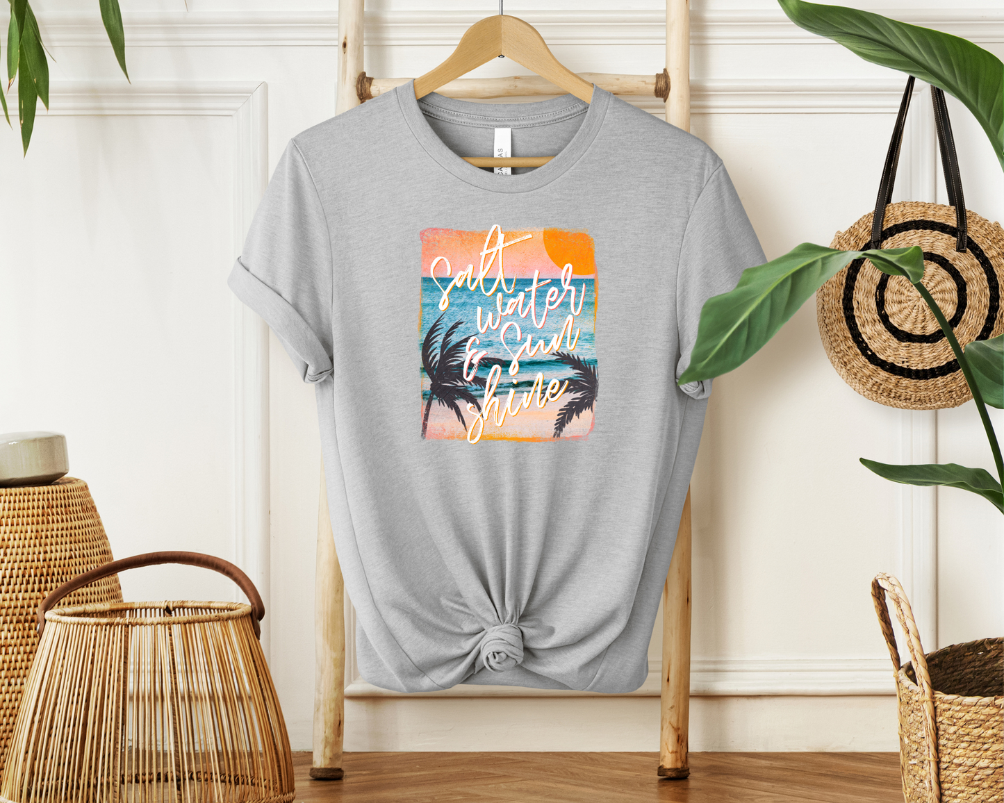 Sunshine & Salt | T-Shirt MadreForte LLC