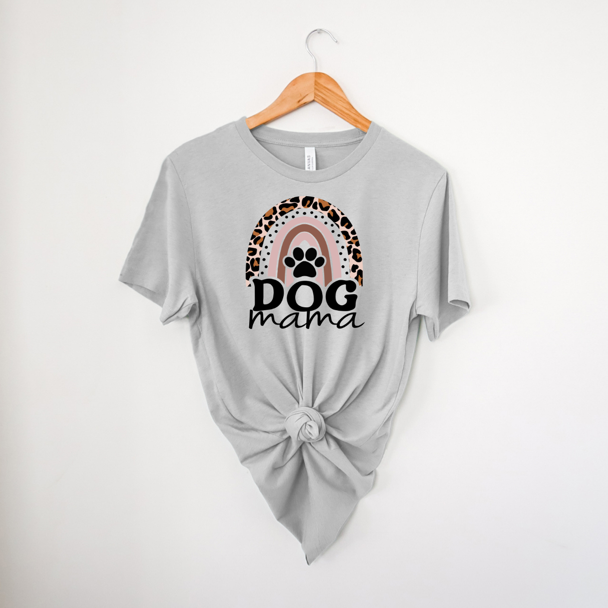 Leapard Dog Mom | T-Shirt MadreForte LLC