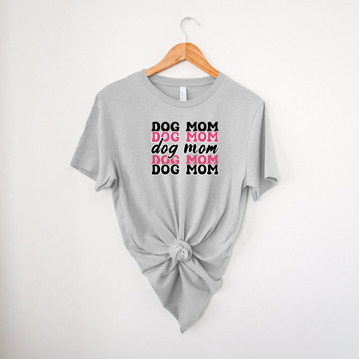 Dog Mom| T-Shirt MadreForte LLC