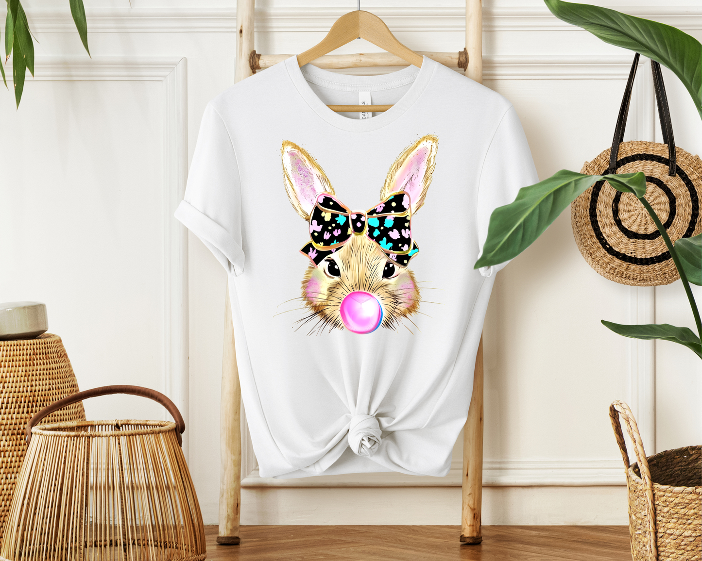 Easter Rabbit | T-Shirt MadreForte LLC