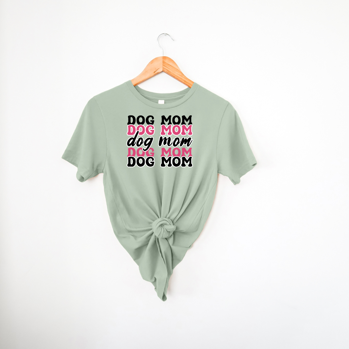 Dog Mom| T-Shirt MadreForte LLC