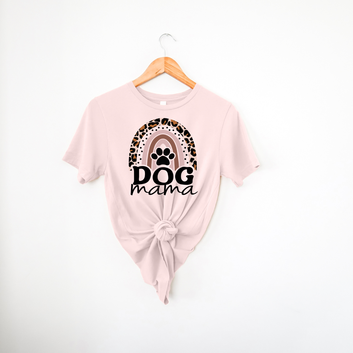 Leapard Dog Mom | T-Shirt MadreForte LLC