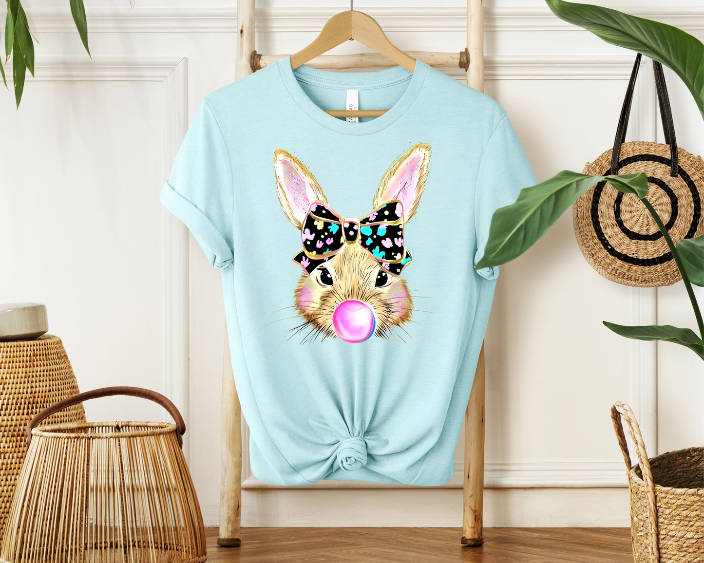 Easter Rabbit | T-Shirt MadreForte LLC