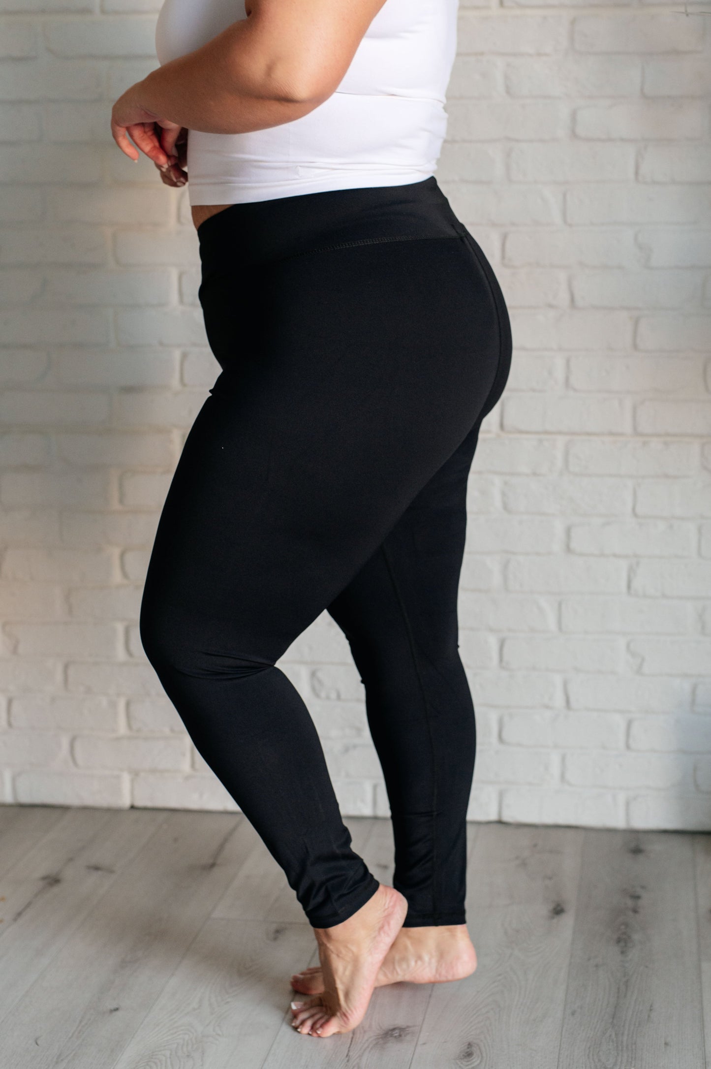 Do The Most V Front Leggings MadreForte LLC