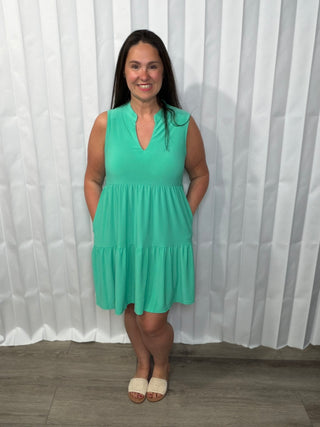 Wrinkle-Free Tiered Lizzy Emerald Dress