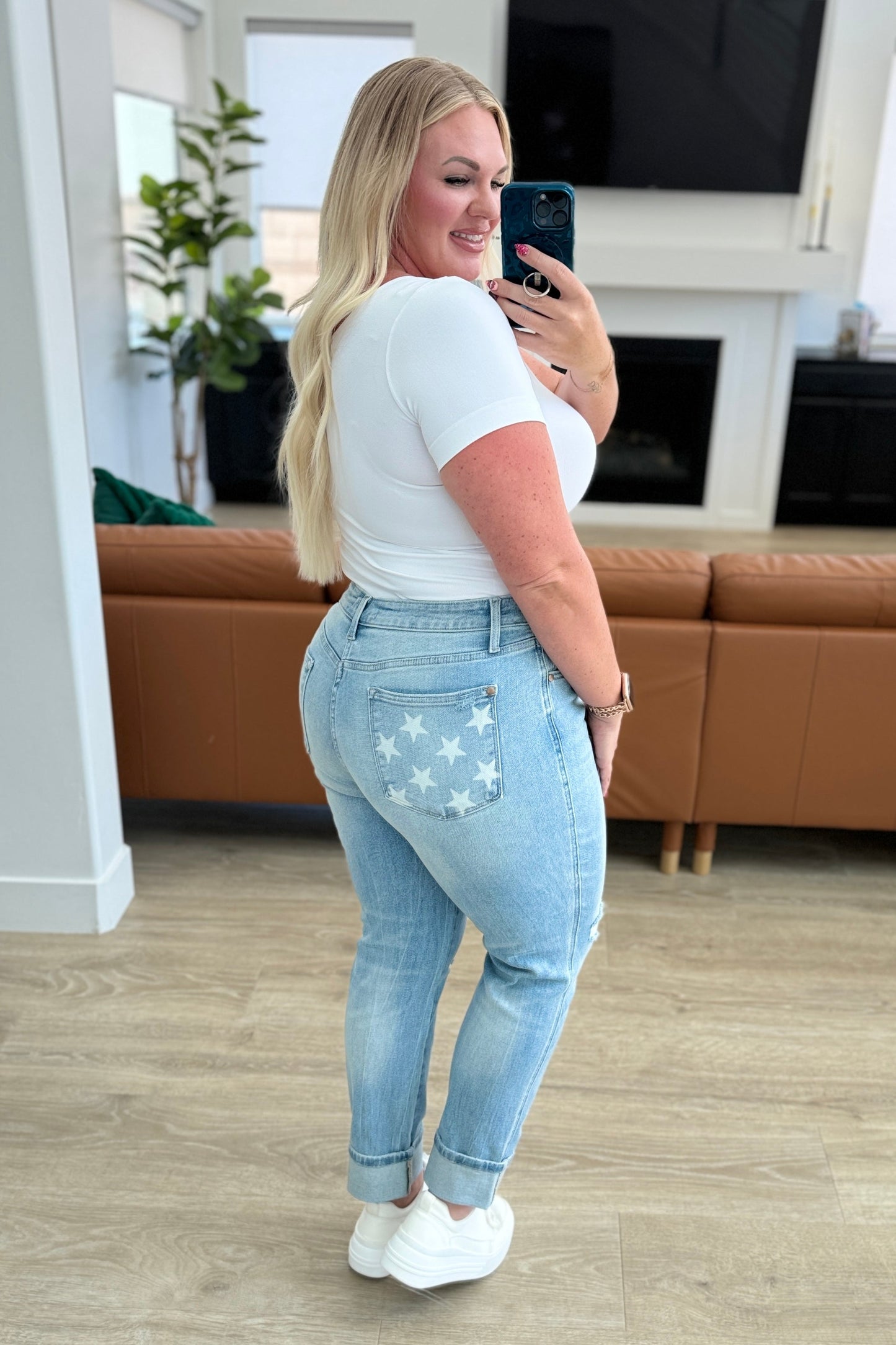 Sam Mid Rise Star Pocket Boyfriend Jeans MadreForte LLC