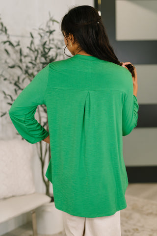 Lizzy Top in Kelly Green