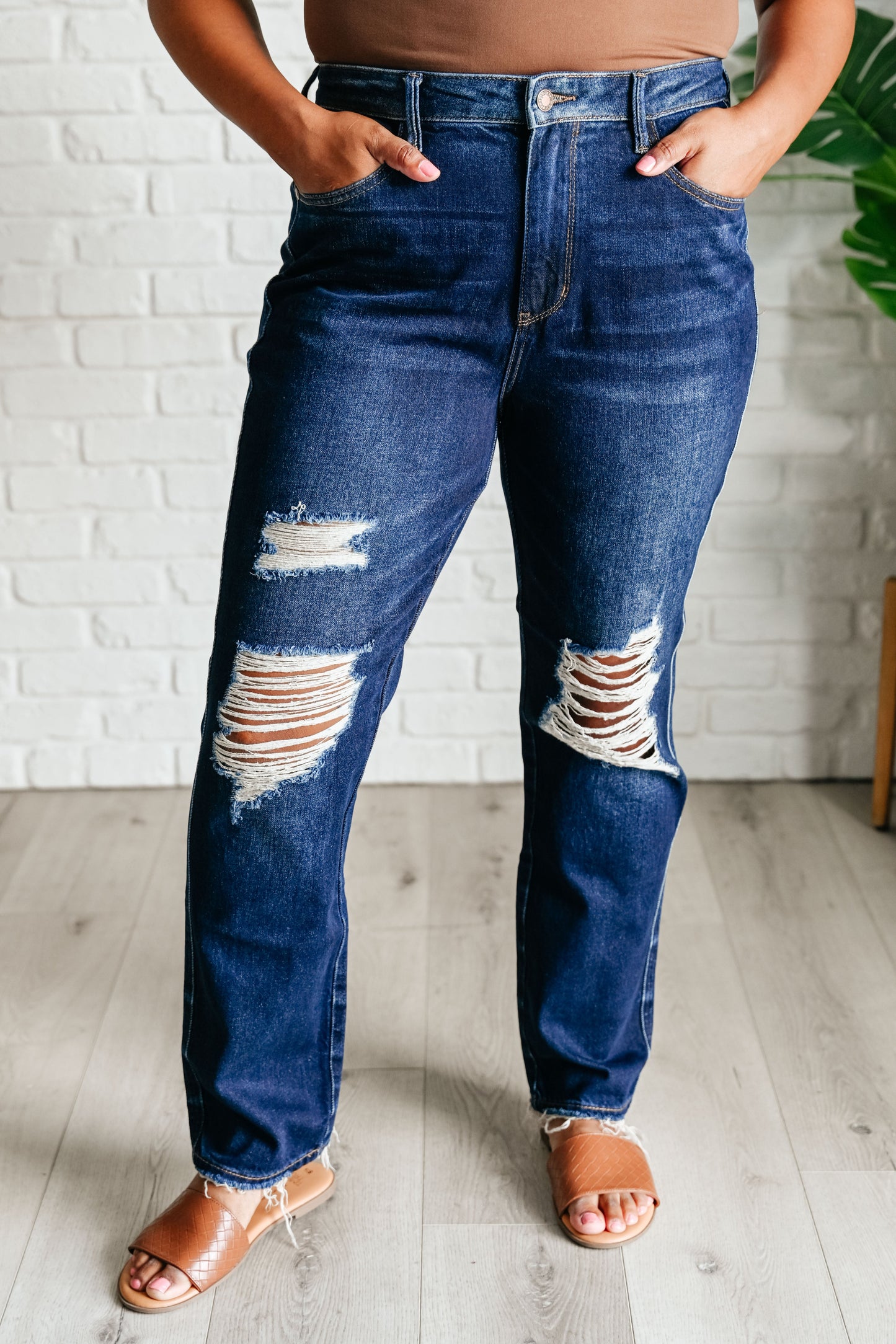 Montana High Rise Rigid Magic Distressed Straight Jeans MadreForte LLC