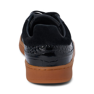 Quincy Low-Top Sneaker