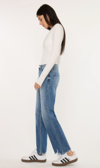 Kancan MID RISE TRUE STRAIGHT JEANS