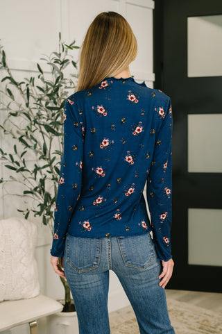 Something in the Air Lettuce Hem Longsleeve Top in Navy