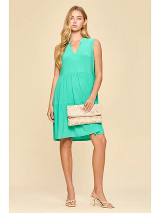 Wrinkle-Free Tiered Lizzy Emerald Dress
