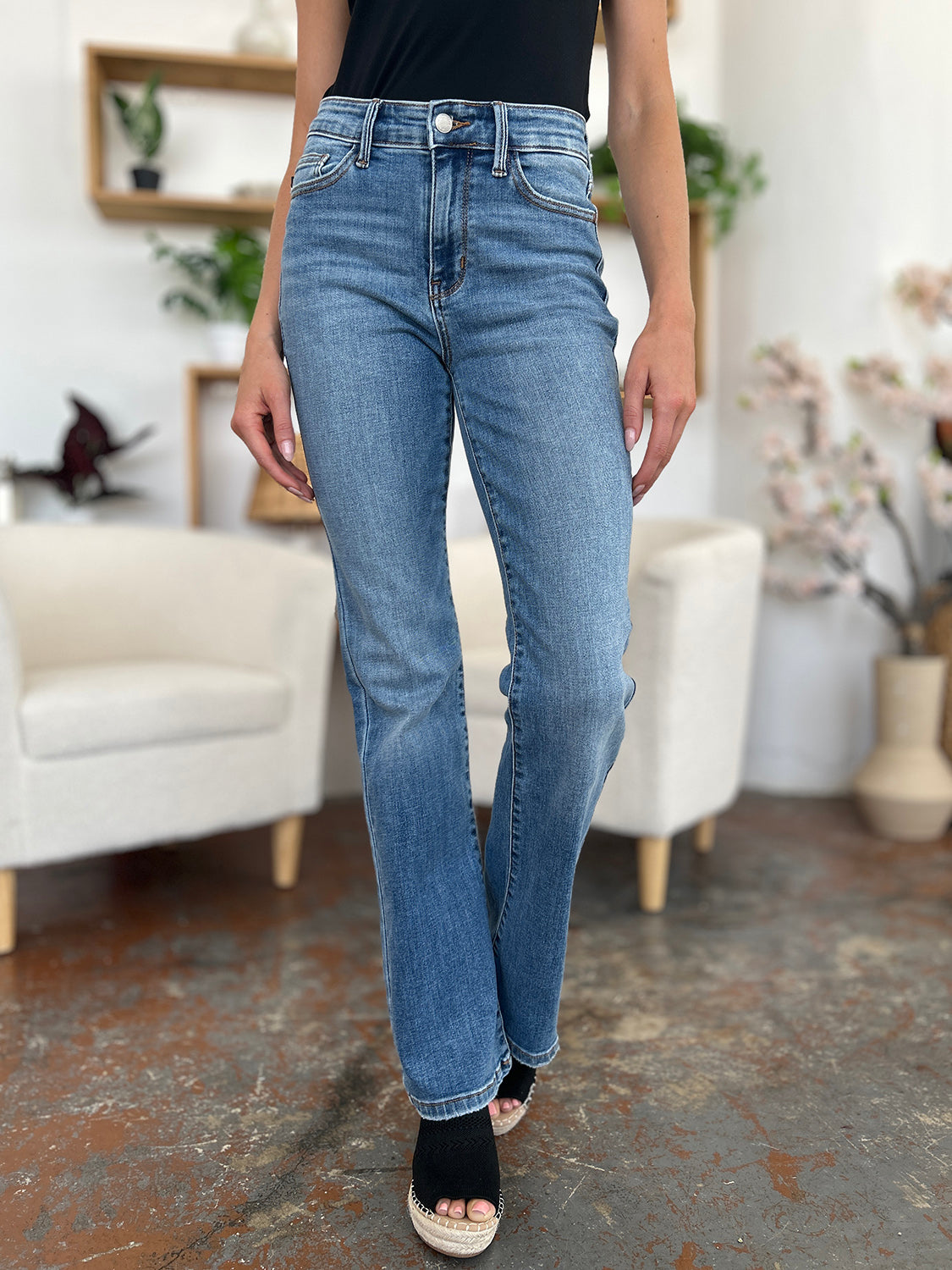 Judy Blue Full Size Mid-Rise Waist Straight Jeans MadreForte LLC