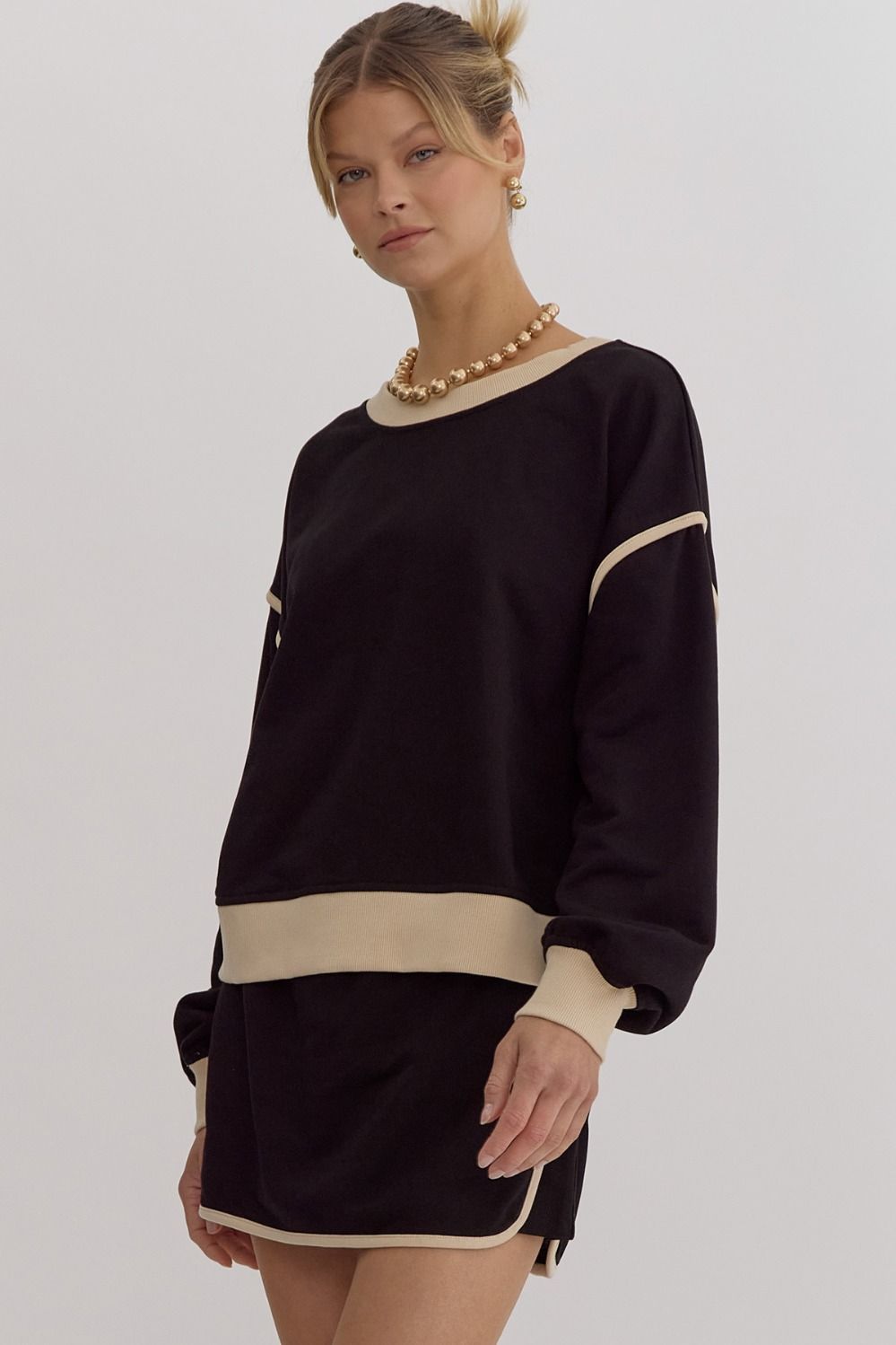 Solid Contrast Trim Long Sleeve Top in Black MadreForte LLC